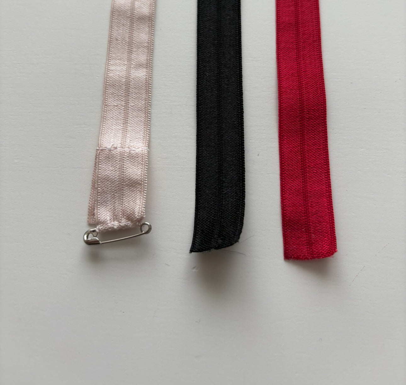safety pin suspender
