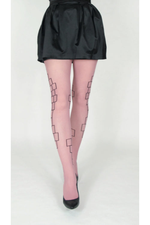 Rosa strumpbyxor i 30 denier. Strumpbyxa med svart geometriskt mönster. Pink pantyhose in 30 denier. Tights with black geometric minimalistic pattern.